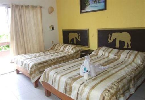 фото отеля Hotel El Elefante Playa del Carmen