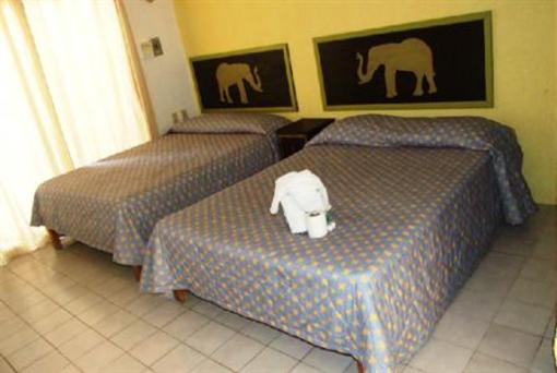 фото отеля Hotel El Elefante Playa del Carmen
