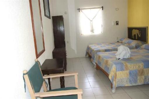 фото отеля Hotel El Elefante Playa del Carmen