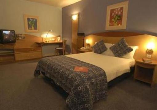 фото отеля Premier Inn City Centre South Glasgow