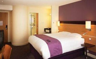 фото отеля Premier Inn City Centre South Glasgow