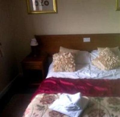 фото отеля The Throckmorton Arms Bed and Breakfast Coughton Alcester