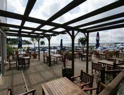 фото отеля Salterns Harbourside Hotel