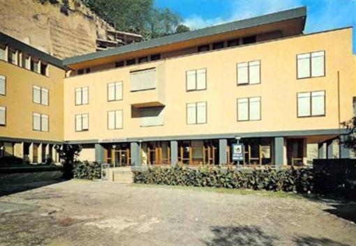 фото отеля Mergellina Hostel Naples