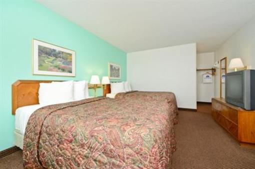 фото отеля Americas Best Value Inn & Suites Overland Park