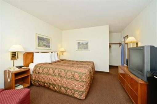 фото отеля Americas Best Value Inn & Suites Overland Park