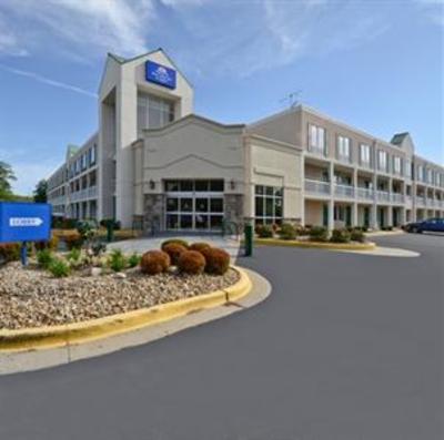 фото отеля Americas Best Value Inn & Suites Overland Park