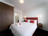 Easystay Studio Apartments