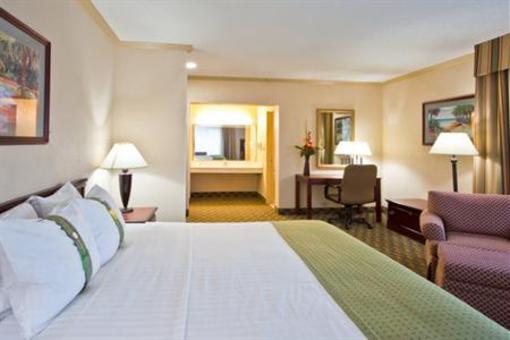фото отеля Holiday Inn Coral Gables - University of Miami