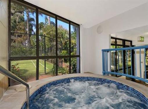 фото отеля Holiday North Apartments Gold Coast