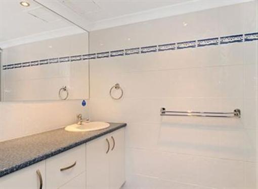 фото отеля Holiday North Apartments Gold Coast