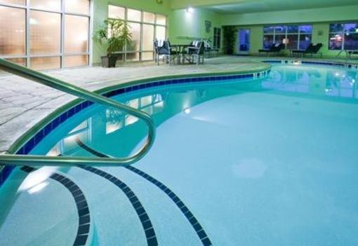 фото отеля Holiday Inn Express Hotel & Suites Concord