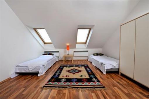 фото отеля Euro Guesthouse Prague