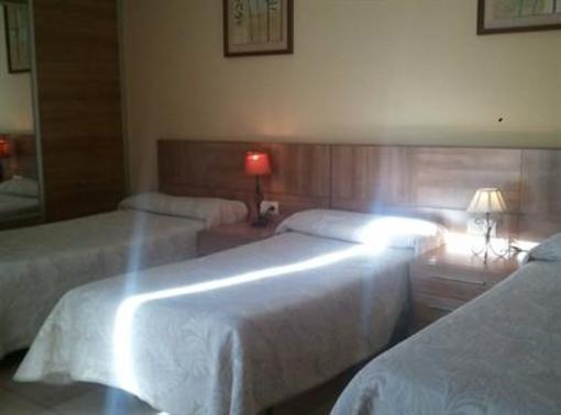 фото отеля Hostal Costa Azul