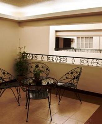 фото отеля El Rico Suites Apartelle