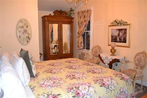 фото отеля Osmer D Heritage Inn - Bed And Breakfast