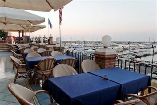 фото отеля Apartments La Sciabica Agropoli
