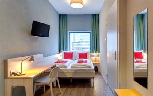 фото отеля Meininger Hotel Amsterdam City West