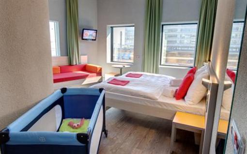 фото отеля Meininger Hotel Amsterdam City West