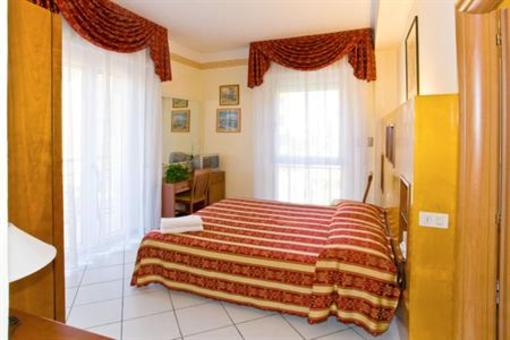 фото отеля Hotel Nord Est Gabicce Mare