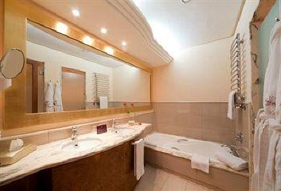 фото отеля Port Adriano Marina Golf & Spa