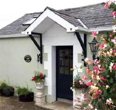 фото отеля Brookhall Cottages