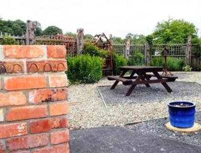 фото отеля Brookhall Cottages