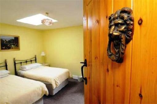 фото отеля Brookhall Cottages