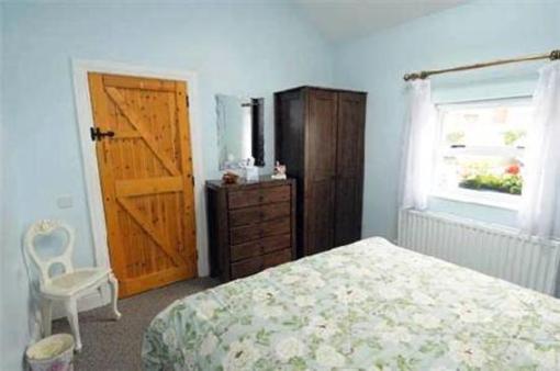 фото отеля Brookhall Cottages