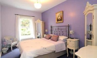фото отеля Brookhall Cottages