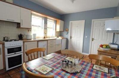 фото отеля Brookhall Cottages