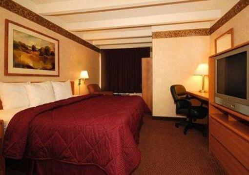 фото отеля Comfort Inn & Suites East Town Mall Madison (Wisconsin)