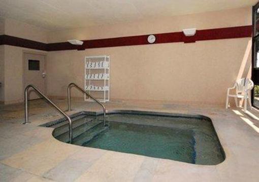 фото отеля Comfort Inn & Suites East Town Mall Madison (Wisconsin)
