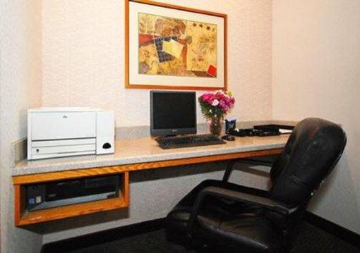 фото отеля Comfort Inn & Suites East Town Mall Madison (Wisconsin)