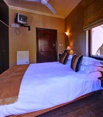 фото отеля Maartens Guesthouse