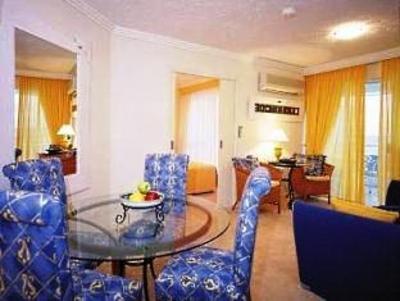 фото отеля Regency on the Beach Hotel Gold Coast