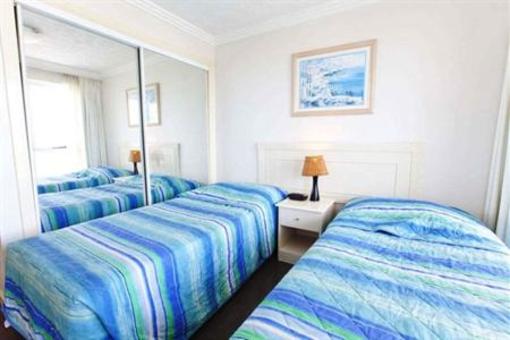фото отеля Regency on the Beach Hotel Gold Coast