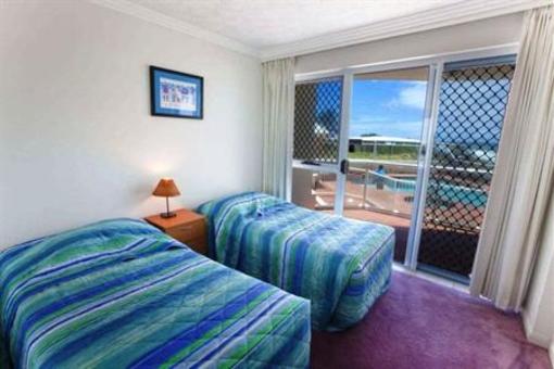 фото отеля Regency on the Beach Hotel Gold Coast
