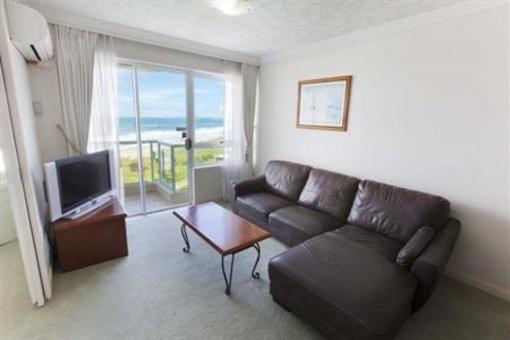 фото отеля Regency on the Beach Hotel Gold Coast