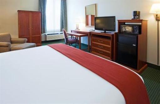 фото отеля Holiday Inn Express Madison