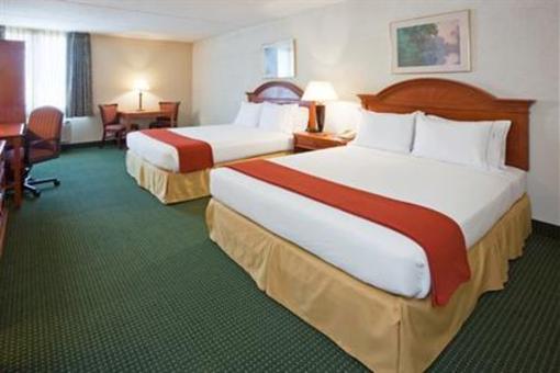 фото отеля Holiday Inn Express Madison