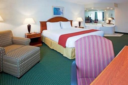 фото отеля Holiday Inn Express Madison