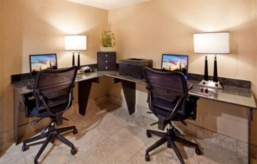 фото отеля Holiday Inn Express Scottsdale North