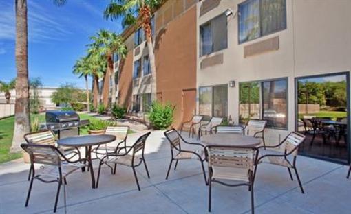 фото отеля Holiday Inn Express Scottsdale North