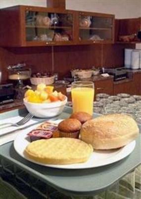 фото отеля Quality Suites Drummondville