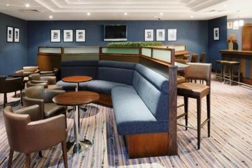 фото отеля Crowne Plaza London-Gatwick Airport