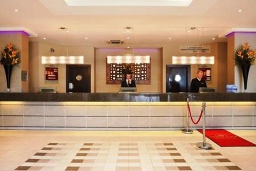 фото отеля Crowne Plaza London-Gatwick Airport