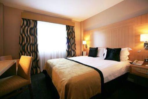 фото отеля Crowne Plaza London-Gatwick Airport