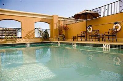 фото отеля Doubletree Hotel Santa Ana Orange County Airport