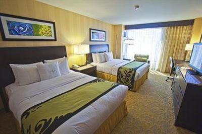 фото отеля Doubletree Hotel Santa Ana Orange County Airport